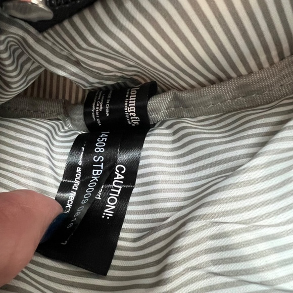 NWT *Authentic* LOUNGEFLY Disney Star Wars Stormtroopers Print Backpack - Picture 4 of 12